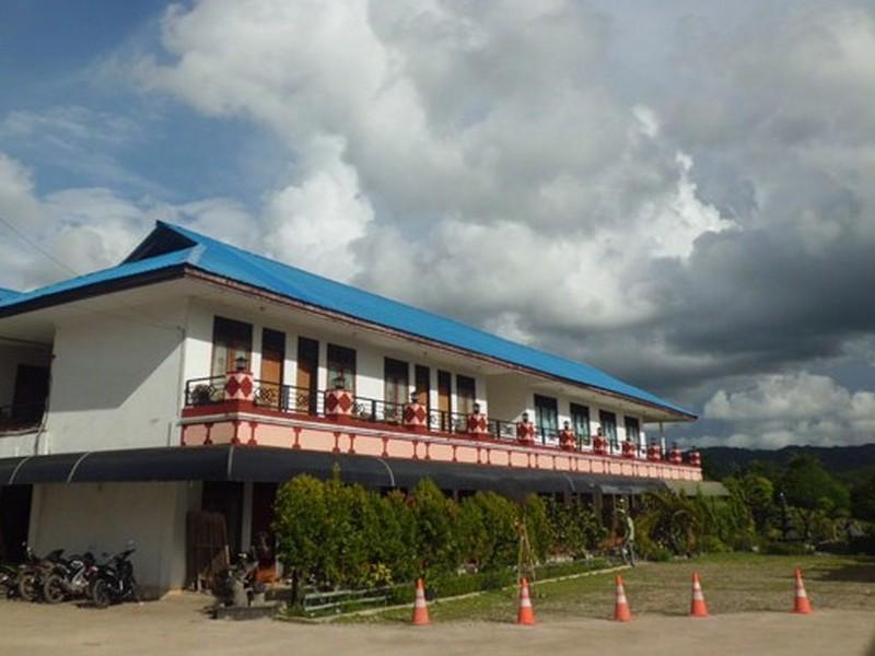 Waingapu Hotel Sinar Tambolaka מראה חיצוני תמונה