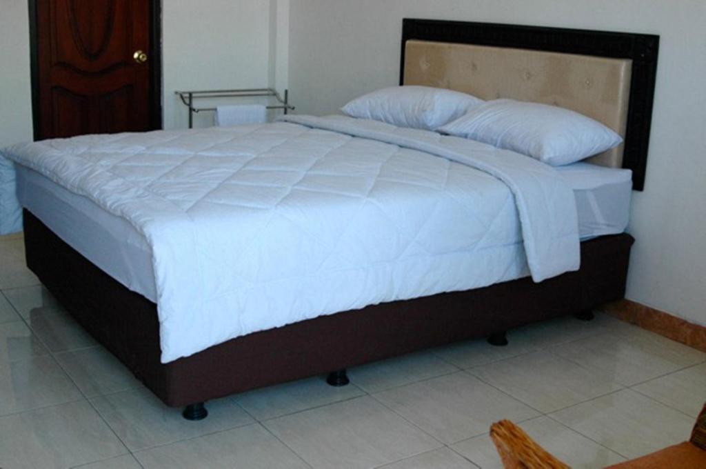 Waingapu Hotel Sinar Tambolaka חדר תמונה